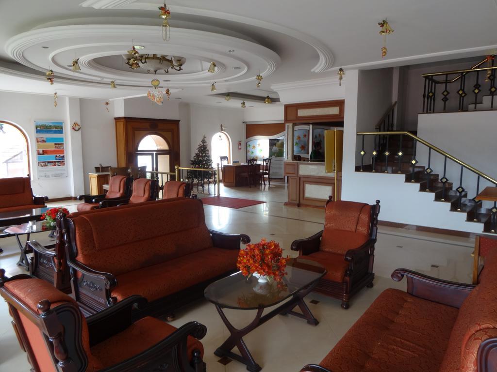 Hotel Lakeview Утакаманд Экстерьер фото